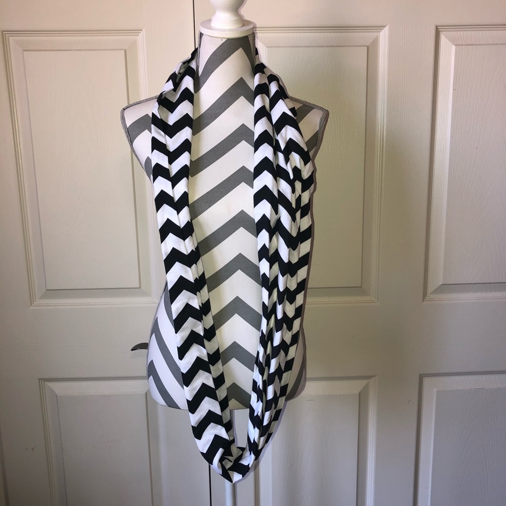 Infinity scarf - Picture 3 of 4